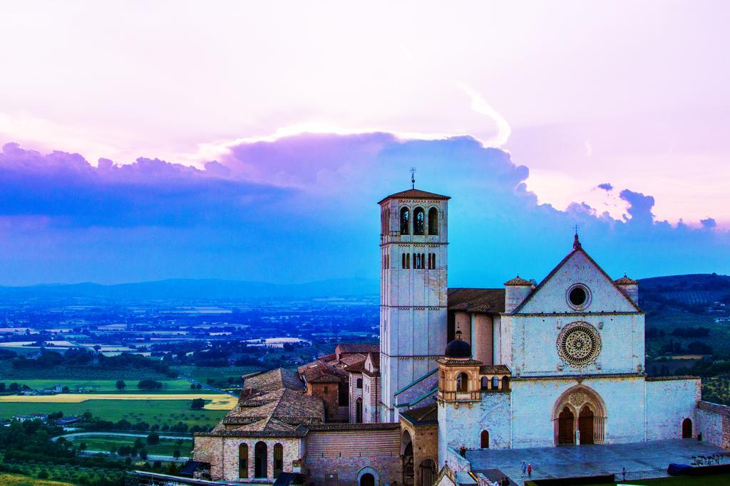 Hotel San Francesco Assisi Buitenkant foto