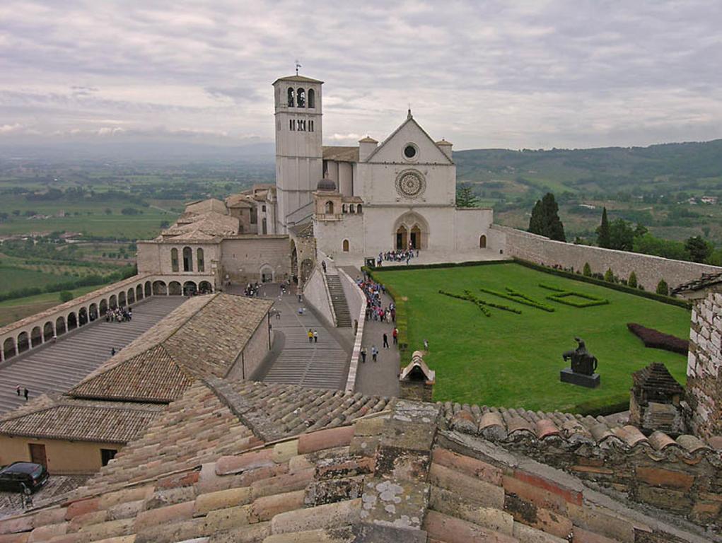 Hotel San Francesco Assisi Buitenkant foto