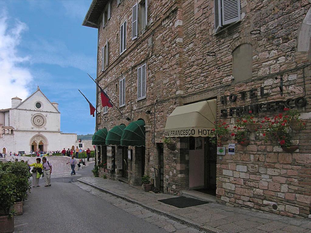 Hotel San Francesco Assisi Buitenkant foto