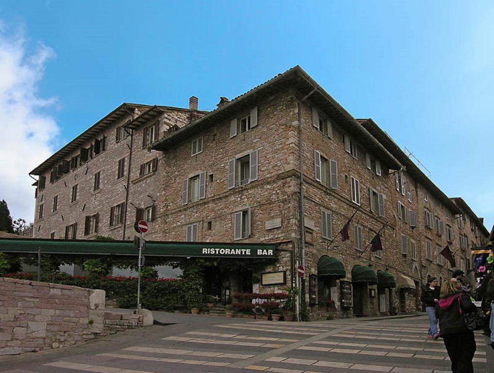 Hotel San Francesco Assisi Buitenkant foto