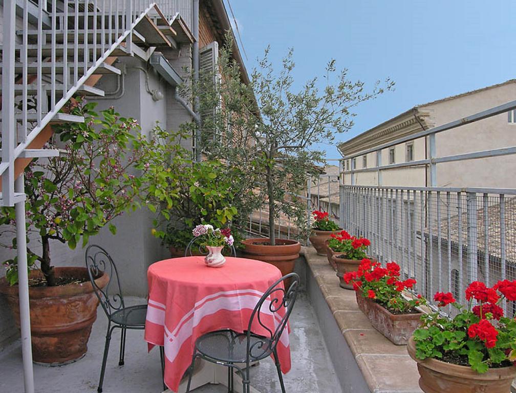 Hotel San Francesco Assisi Buitenkant foto