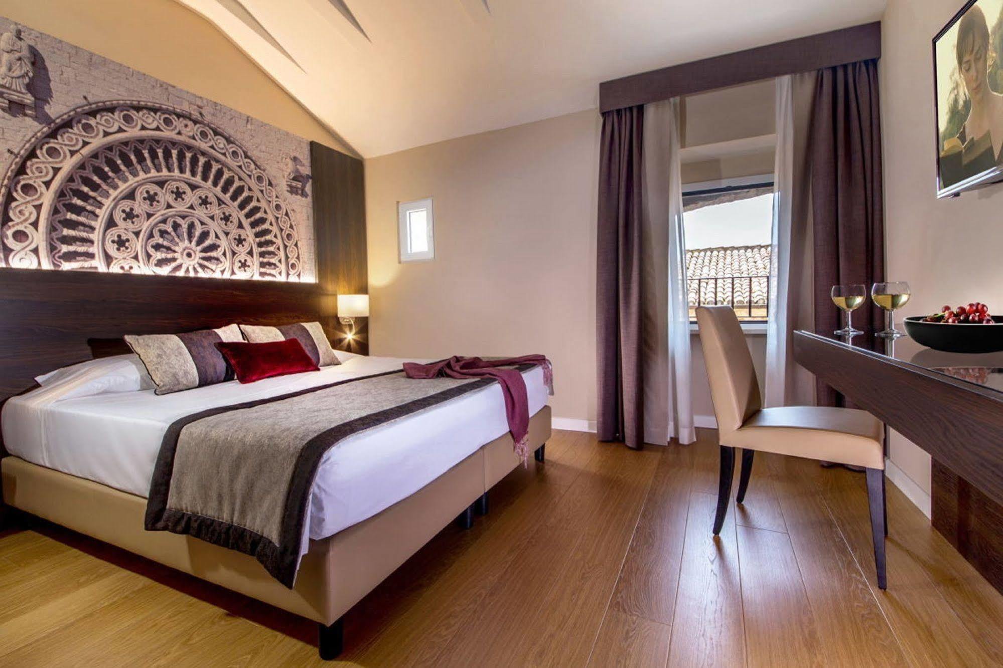 Hotel San Francesco Assisi Buitenkant foto